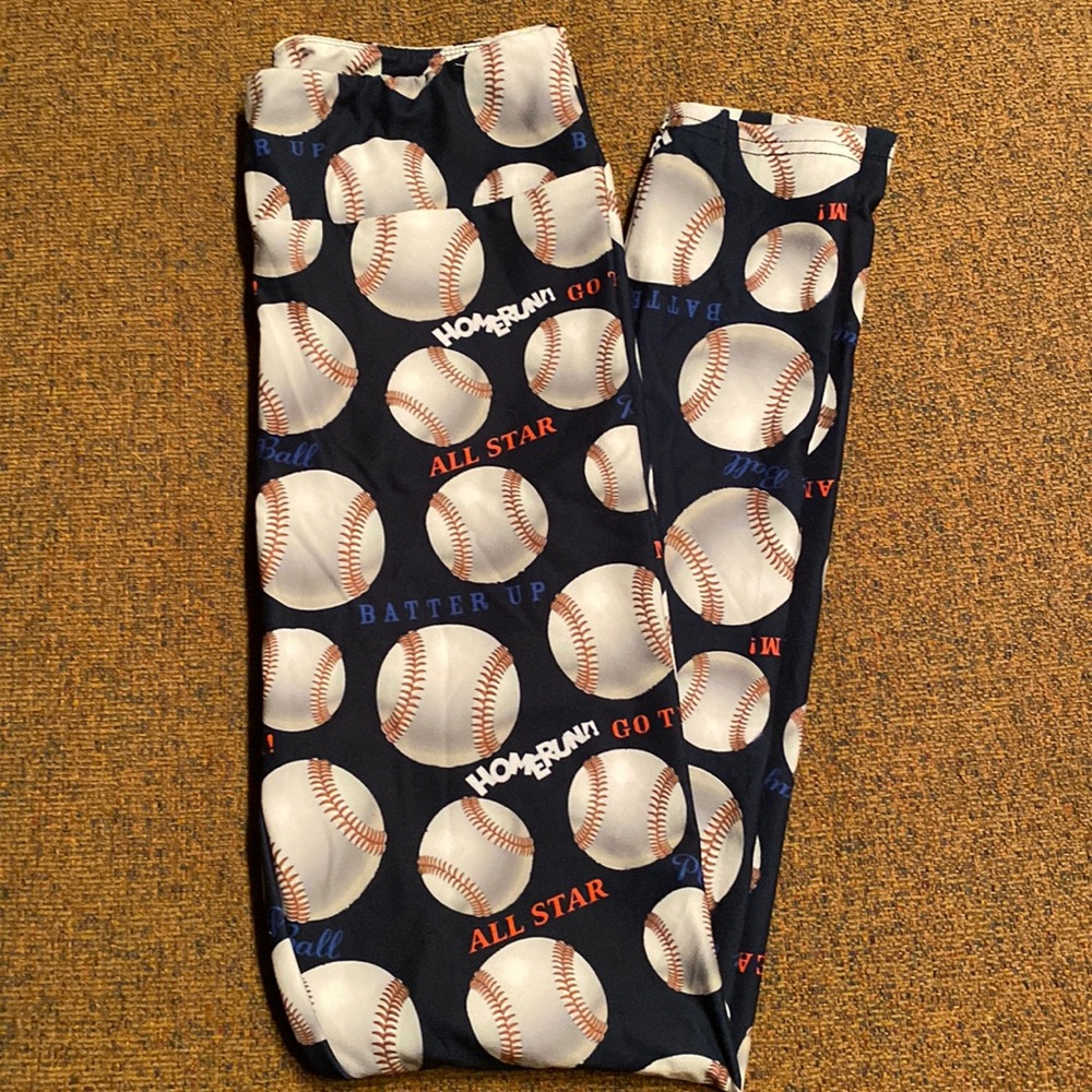 NWOT Girls size Tween (14-Adult 2), Baseball leggings